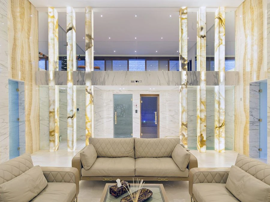 Fantasy Onyx and White Onyx walls Fantasy Onyx and White Onyx walls