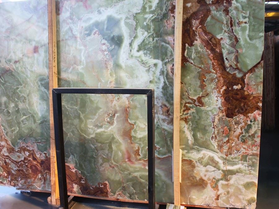 product-900-675 Green and Brown Onyx Slab